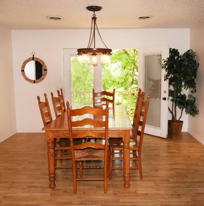 3 Bedroom Vacation Home Next To Silver Dollar City Branson Dış mekan fotoğraf