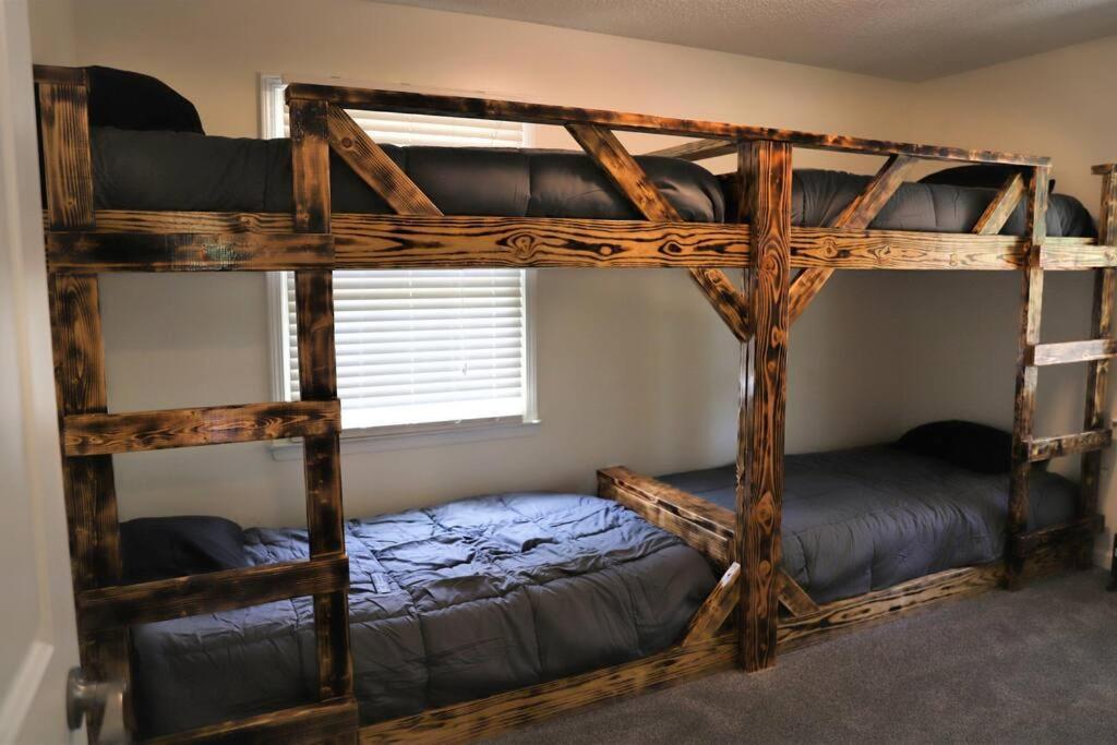 3 Bedroom Vacation Home Next To Silver Dollar City Branson Dış mekan fotoğraf